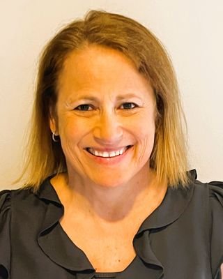 Laurie Emmer-Martin Laurie Emmer-Martin